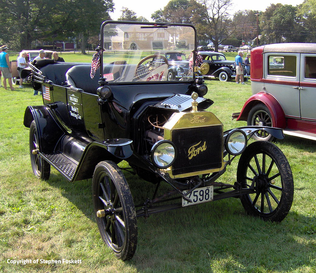 1916_Ford_Model_T_touring_car Stehen Foskett v2